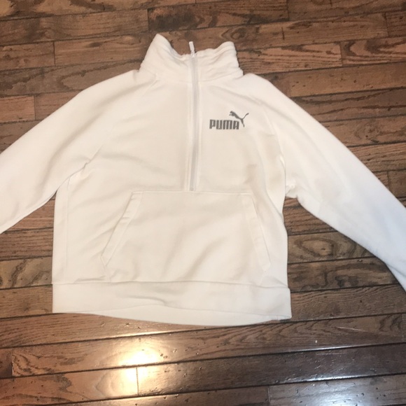 Puma Woman's half-zip fleece crew. - Picture 4 of 5